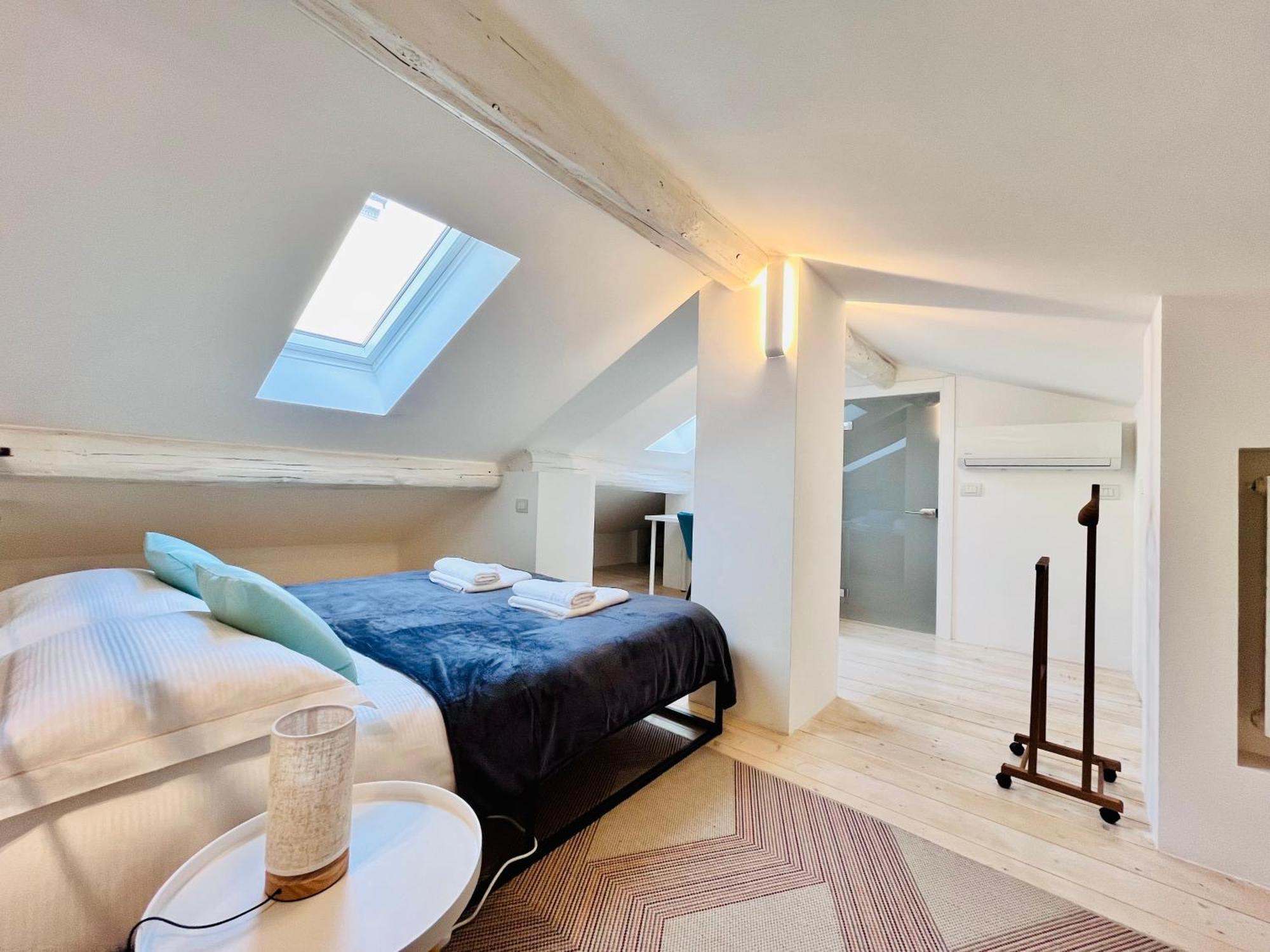 Riverside Loft Navigli - Spacious Two-Bedroom Apartment Milano Dış mekan fotoğraf